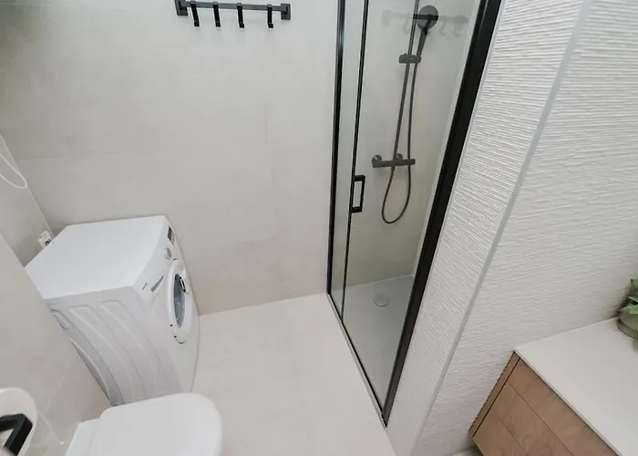 Koi Deluxe, Urban Two Bedroom Oasis アパート *